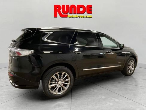 Used 2022 Buick Enclave Avenir w/ Avenir Technology Package image 5