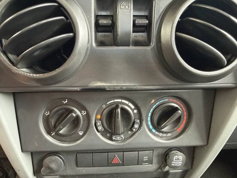 Used 2009 Jeep Wrangler X AWD/4WD image 18
