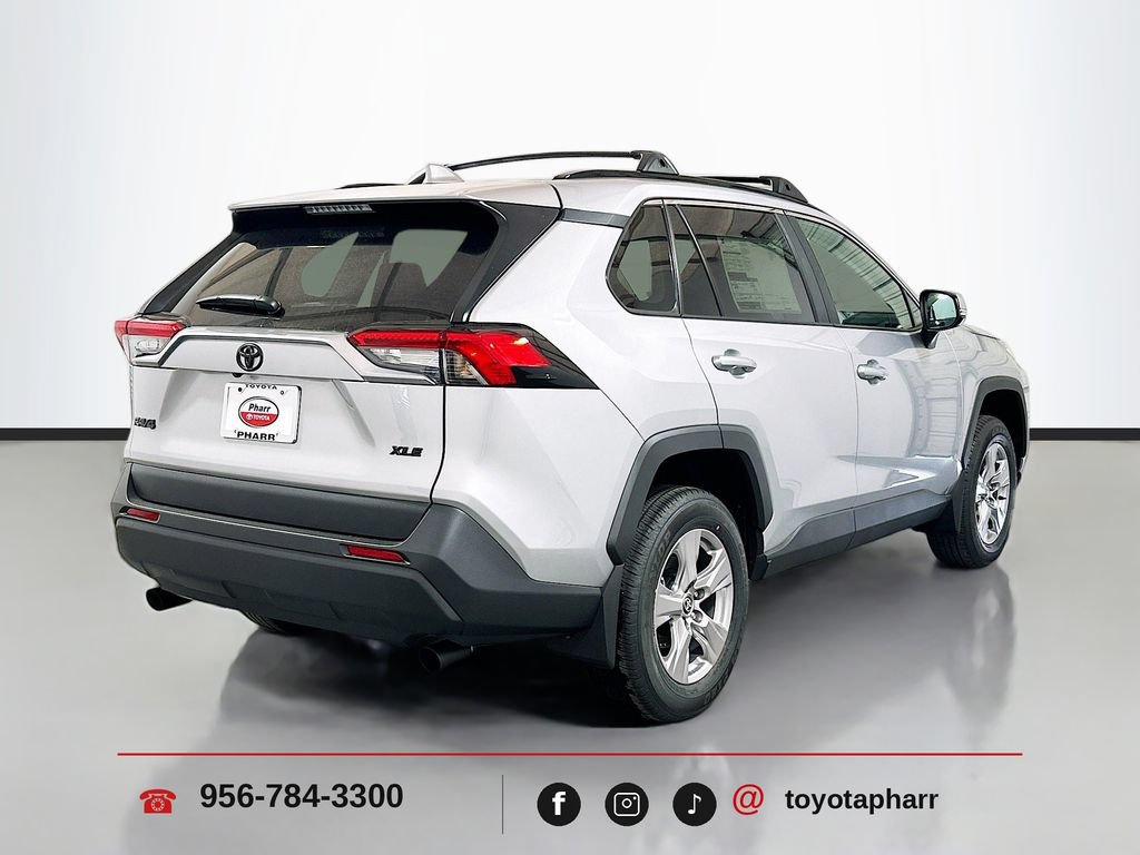 New 2025 Toyota RAV4 XLE w/ Convenience Package FWD image 4