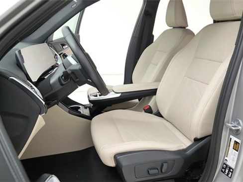 Used 2025 BMW X1 xDrive28i image 18