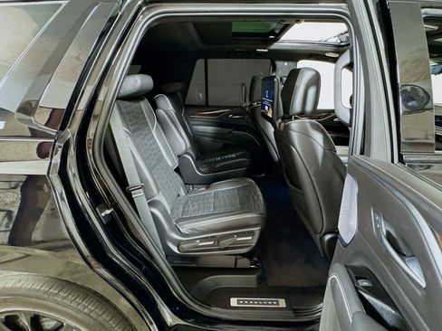 Used 2022 Cadillac Escalade Sport Platinum w/ LPO, ONYX Package RWD image 29