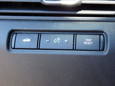 Used 2024 Nissan Altima 2.5 S FWD image 21