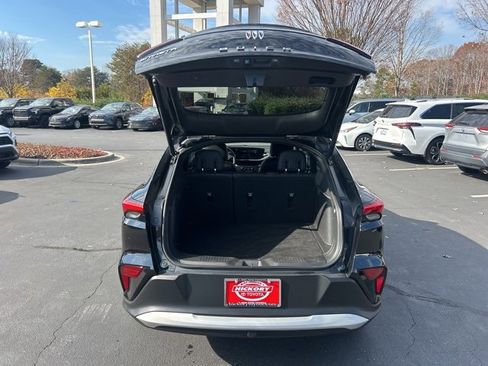 Used 2024 Buick Envista Preferred w/ Convenience II Package image 7