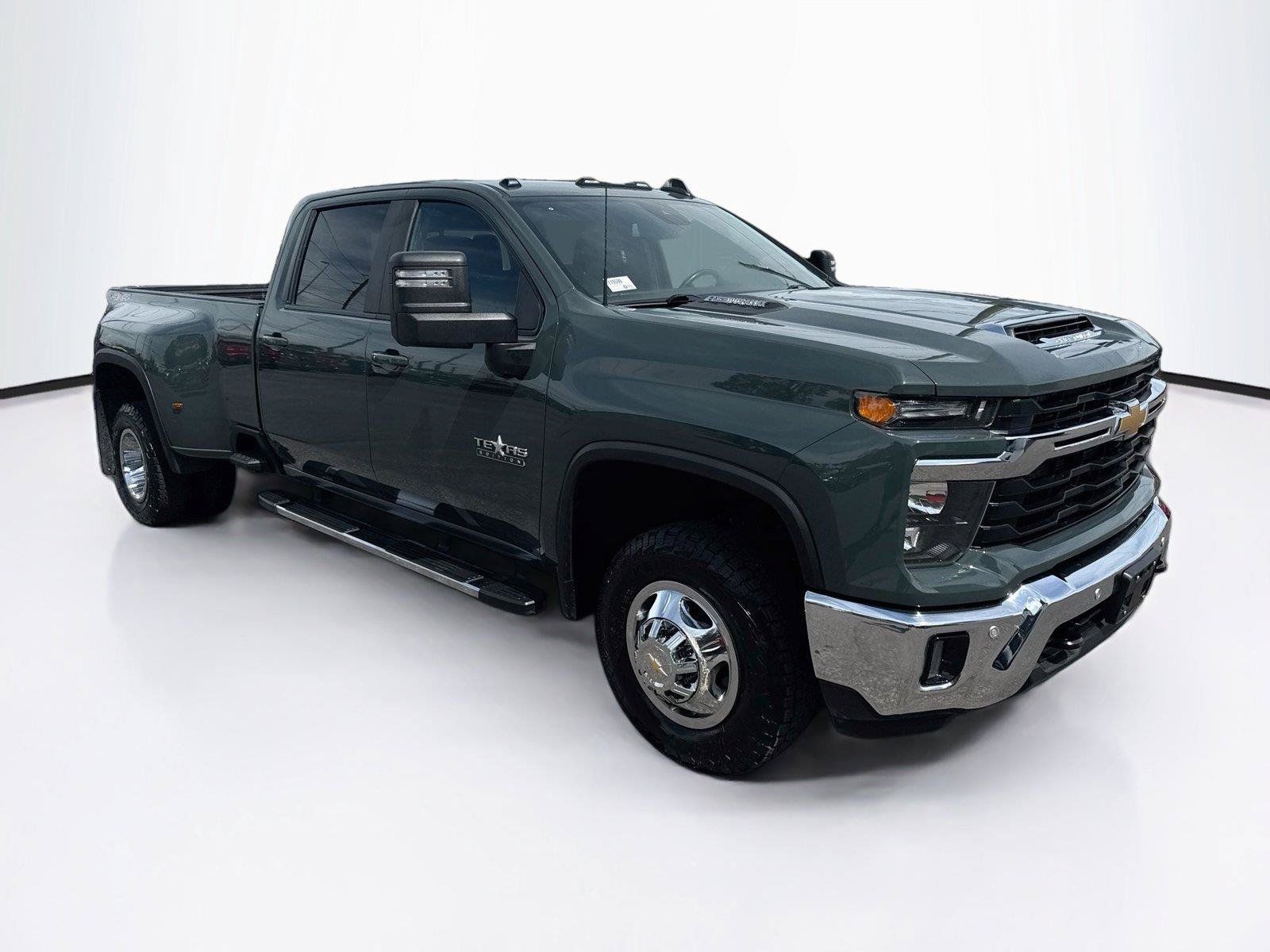 Used 2025 Chevrolet Silverado 3500 LT w/ Texas Edition AWD/4WD image 36