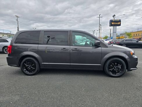Used 2019 Dodge Grand Caravan GT FWD image 5