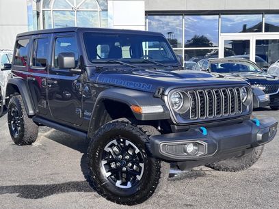 New 2025 Jeep Wrangler Unlimited Rubicon 4xe w/ Convenience Group