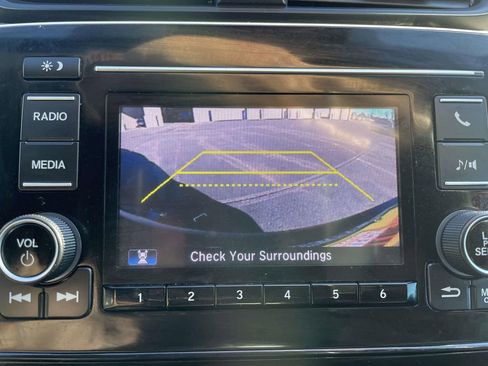 Used 2020 Honda CR-V LX image 39