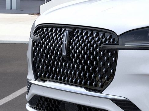 New 2026 Lincoln Aviator Black Label w/ Dynamic Handling Package AWD/4WD image 43