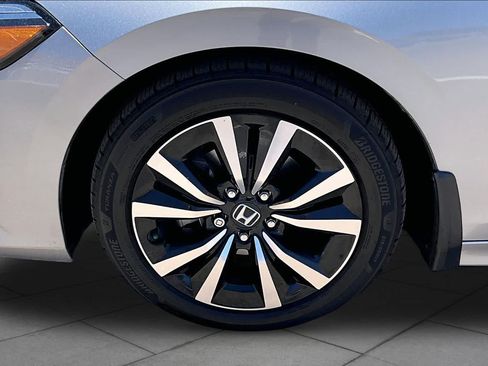 Used 2022 Honda Civic EX image 10