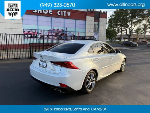 Used 2020 Lexus IS 300 RWD image 4