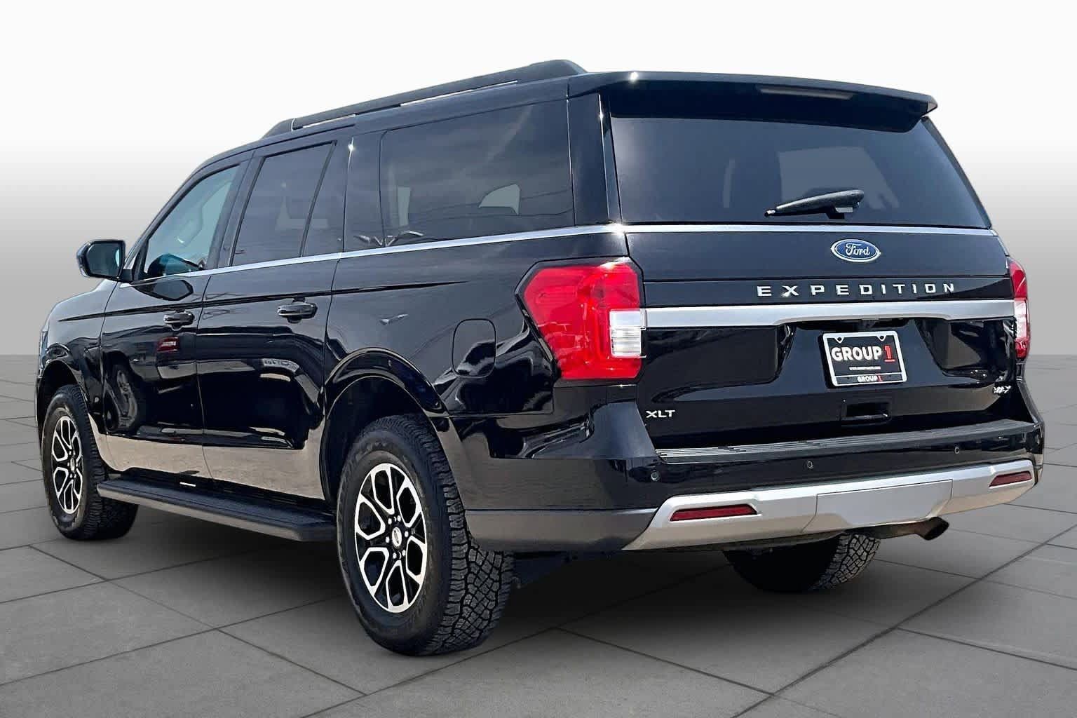 Used 2024 Ford Expedition Max XLT AWD/4WD image 12