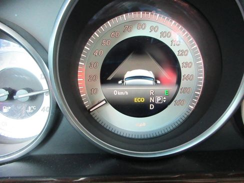 Used 2014 Mercedes-Benz E 550 4MATIC Sedan image 56