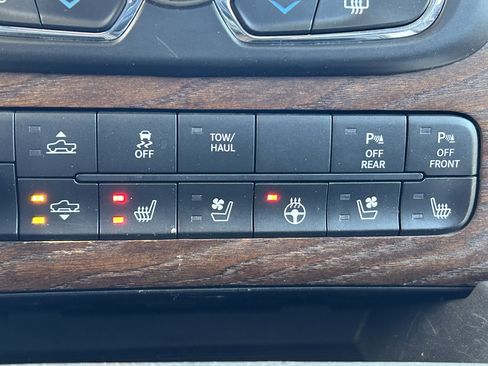 Used 2016 RAM 1500 Laramie Longhorn w/ Convenience Group image 32