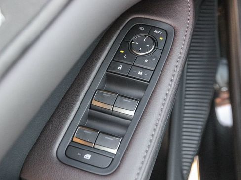 New 2026 Lexus RX 450h AWD image 21