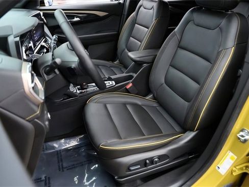 Used 2025 Chevrolet TrailBlazer ACTIV w/ Convenience Package image 17