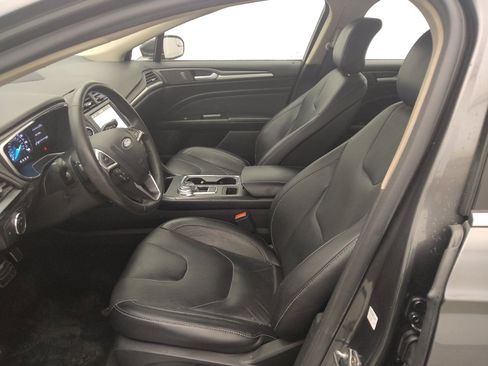 Used 2017 Ford Fusion Titanium image 17