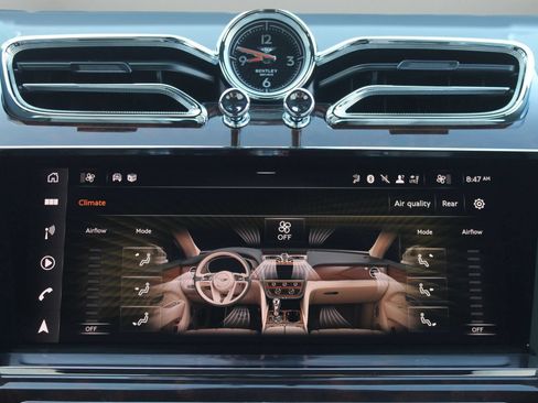 Certified 2024 Bentley Bentayga Extended Wheelbase AWD/4WD image 27