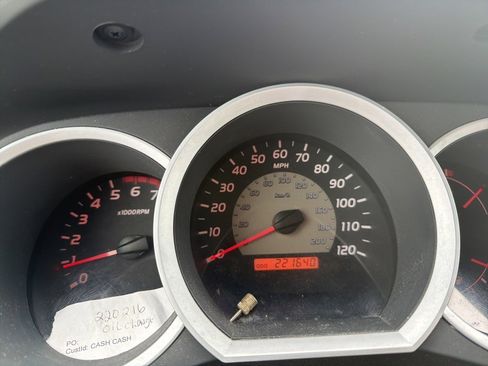 Used 2009 Toyota Tacoma Base image 1