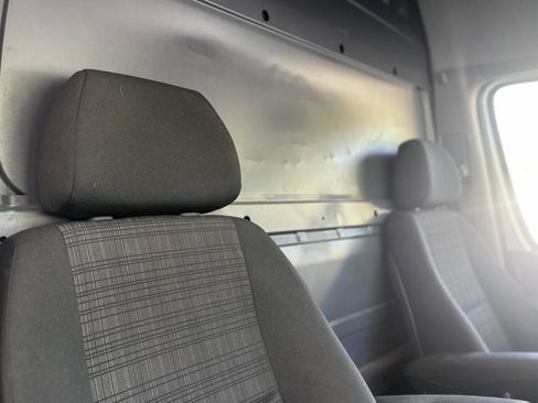 Used 2018 Mercedes-Benz Sprinter 3500 image 18