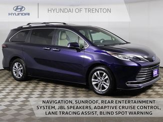 Used 2022 Toyota Sienna Limited video 1