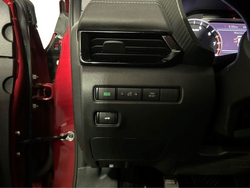 Certified 2024 Nissan Sentra SV FWD image 19