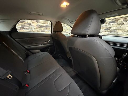 Used 2023 Hyundai Elantra SEL image 26
