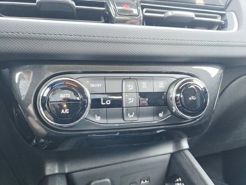 New 2026 Chevrolet TrailBlazer LT w/ Convenience Package FWD image 20