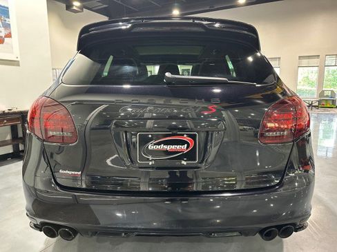 Used 2014 Porsche Cayenne GTS AWD/4WD image 29