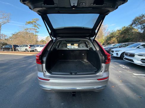 Certified 2023 Volvo XC60 B5 Plus image 23