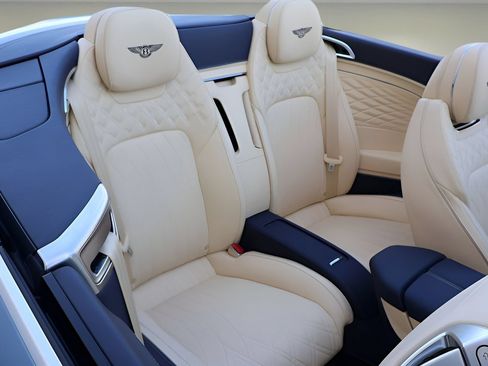 New 2026 Bentley Continental GTC AWD/4WD image 23