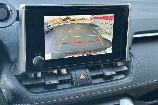 Used 2023 Toyota RAV4 XLE AWD/4WD image 24