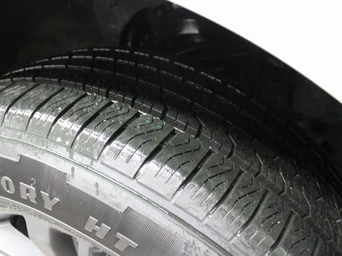 Used 2023 Ford F150 XLT w/ Equipment Group 302A High image 7