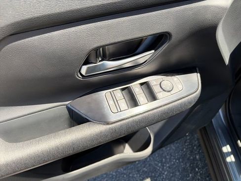 New 2026 Nissan Kicks SV w/ Charging Package image 17