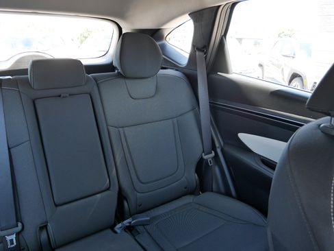 Certified 2023 Hyundai Tucson SE AWD/4WD image 14
