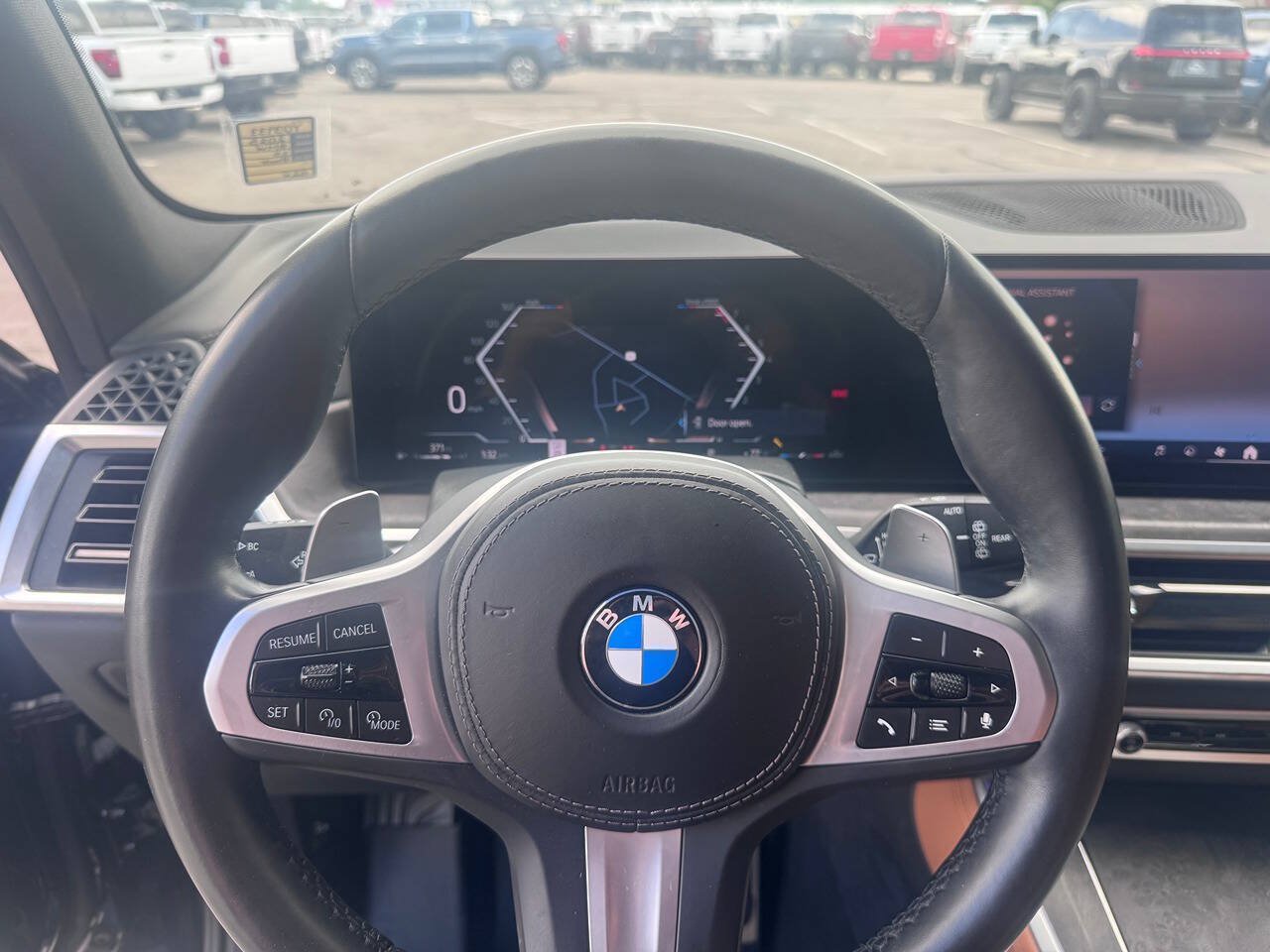 Used 2025 BMW X5 xDrive40i w/ M Sport Package AWD/4WD image 5