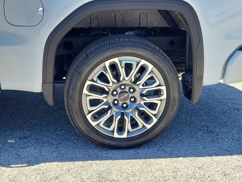 New 2026 GMC Sierra 1500 Denali Ultimate w/ LPO, Black Badging Package image 19