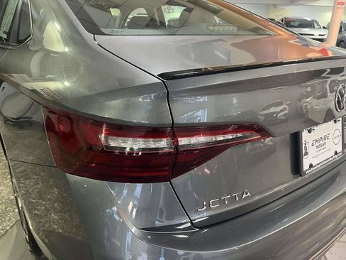 Used 2023 Volkswagen Jetta SE FWD image 13