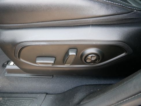 Used 2023 Jeep Grand Cherokee L Limited AWD/4WD image 19