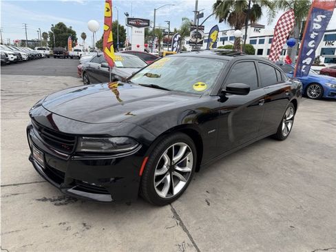 Used 2015 Dodge Charger R/T RWD image 3