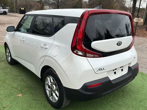 Used 2021 Kia Soul S image 6