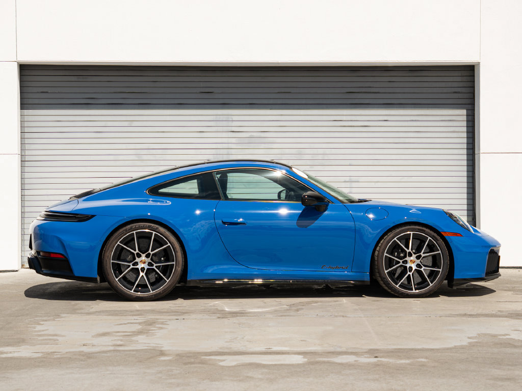 Certified 2025 Porsche 911 Carrera 4 GTS AWD/4WD image 28