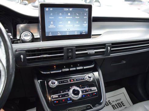 Used 2021 Lincoln Corsair FWD w/ Premium Package image 24