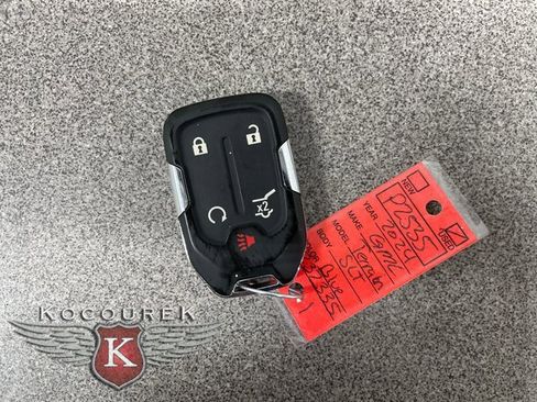 Used 2024 GMC Terrain SLT image 25