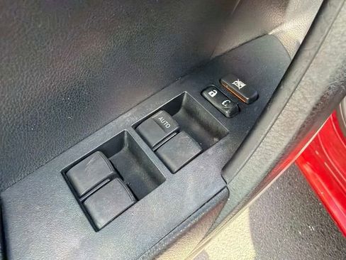 Used 2015 Toyota Corolla S FWD image 17