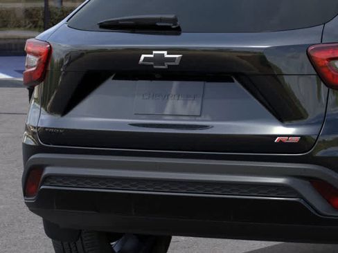 New 2026 Chevrolet Trax RS w/ Sunroof Package image 14