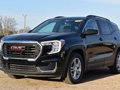 Used 2022 GMC Terrain SLE w/ Driver Convenience Package