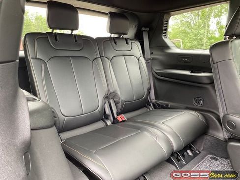 New 2026 Jeep Grand Cherokee L Limited AWD/4WD image 9