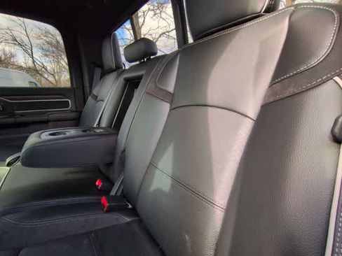 New 2026 RAM 2500 Laramie AWD/4WD image 19