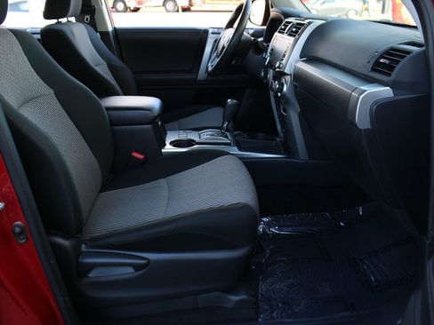 Used 2024 Toyota 4Runner SR5 image 38