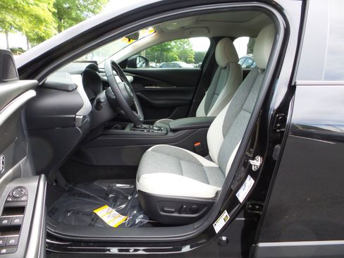 Certified 2026 MAZDA CX-30 AWD 2.5 S image 26